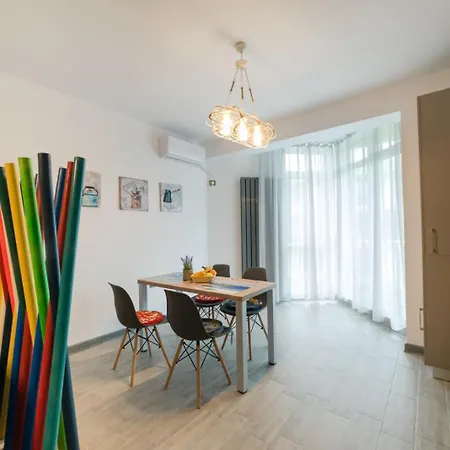 Apartamento Sunrise Beach Pool & Spa Langa Plaja Năvodari