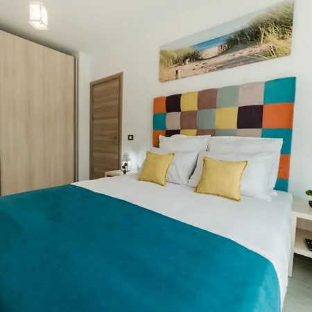 Sunrise Beach Pool & Spa Langa Plaja *